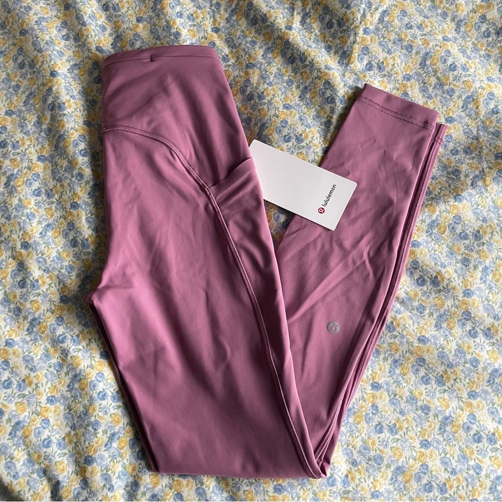 Brand New with Tags Size 4 Lululemon Swift Speed High Rise Tight 28”